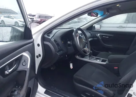 2015 Nissan Altima 2.5 S from USA, damaged, VIN 1N4AL3AP1FN307204